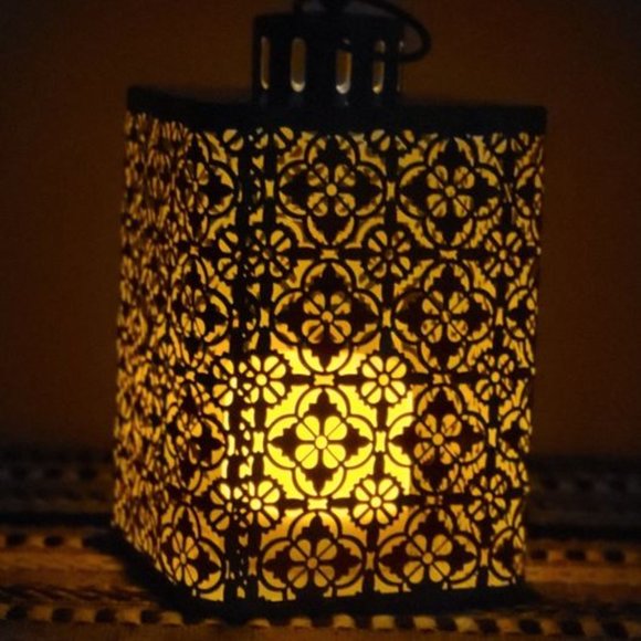 Flameless Candle Lantern (Red) - Picture 3 of 3